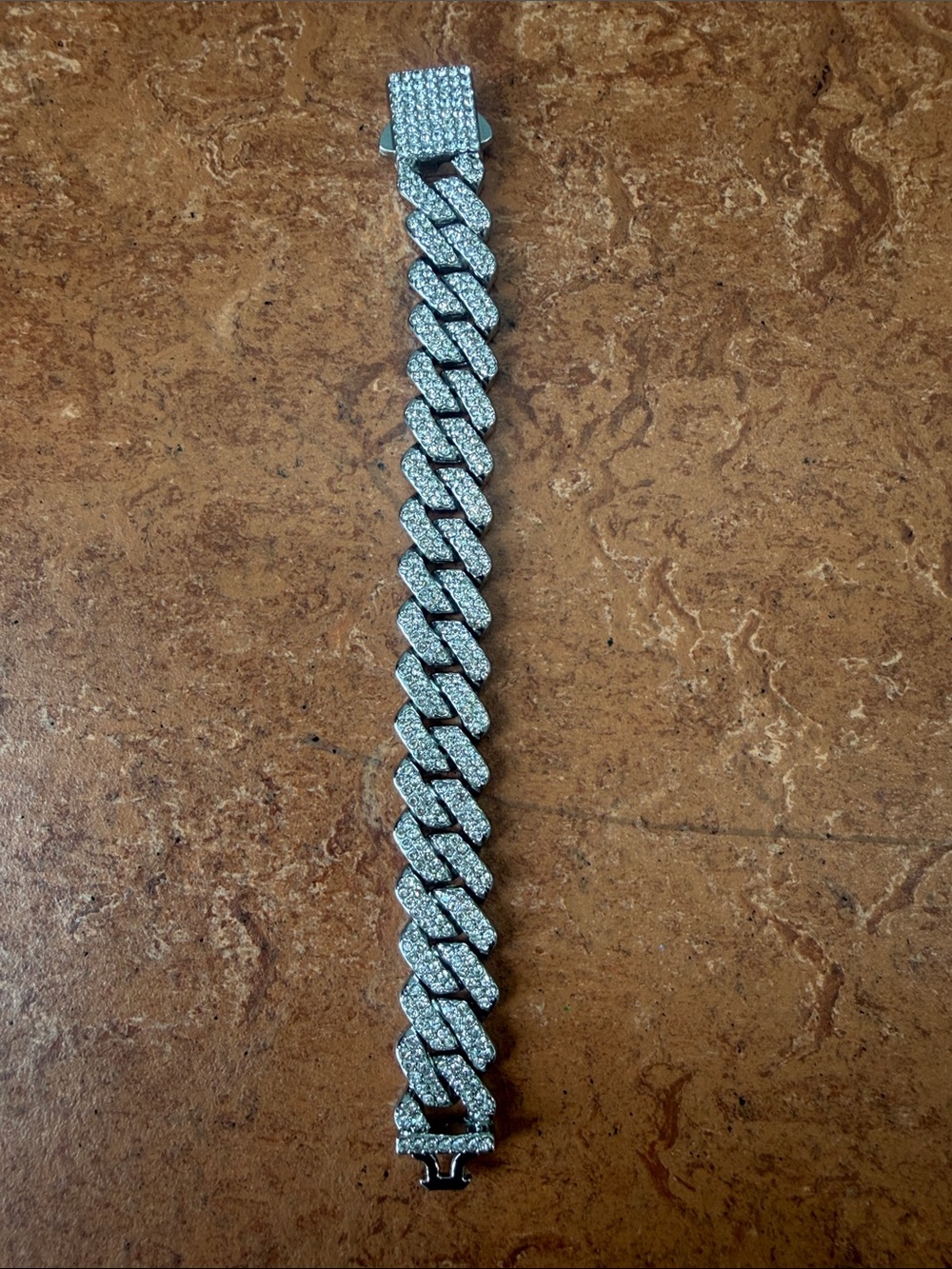 Silver Link Bracelet w/VVSCZ Jewels - 6 inches
